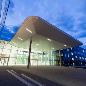 M.C.I. Metal Ceiling Industries<span>Landesklinikum Baden</span>