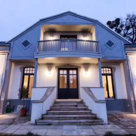 Hauseingang mit Beleuchtung Das beste Licht Referenzfoto