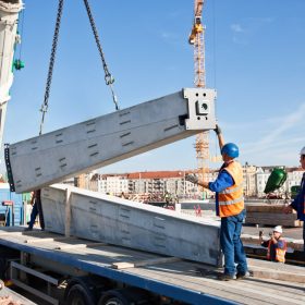 stützen für das rautendach hauptbahnhof wien