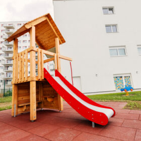 Außenaufnahme im Kindergarten