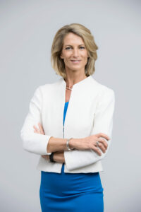 Portrait der Unternehmensberaterin Eva Maria Sator im Fotostudio